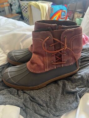 Brown Leather Duck Boots with Rubber Toe